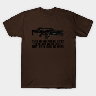 This is my Pulse Rifle T-Shirt